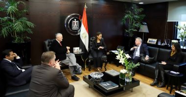 وزيرة الاستثمار تلتقى وفدا من نواب سابقين بالكونجرس الإمريكى لبحث ضخ استثمارات جديدة بمصر