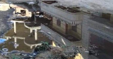 شكوى من انتشار مياه الصرف الصحى فى مدينة 15 مايو بجمصة