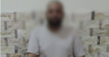 ضبط مسجل خطر بحوزته سلاح و 300 جرام هيروين قبل ترويجها على عملائه بقليوب