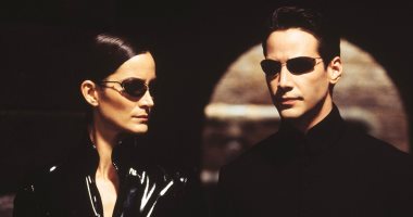 تعرف على موعد طرح فيلمى The Flash و The Matrix لـ كيانو ريفز وكارى آن موس