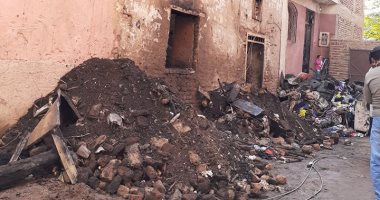 صور.. مصرع 4 وإصابة 2 من أسرة واحدة وإنقاذ طفل قفز من شرفة المنزل بحريق أرمنت