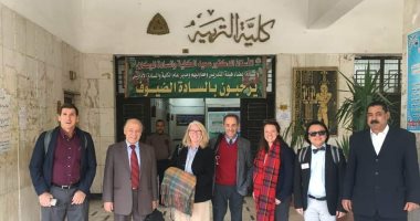 خبراء أمريكان يتبادلون الخبرات حول تحقيق فلسفة التعليم وفقا لمنهج stem بجامعة الزقازيق 