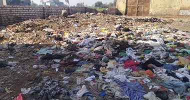 شكوى من تراكم القمامة فى قرية سندبسط مركز زفتى بالغربية