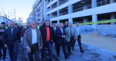 وزير النقل يتابع إنشاء وصلة حرة تربط ميناء الإسكندرية بالطريق الدولي الساحلي