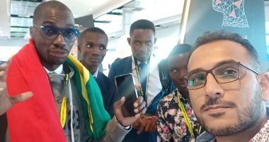 رسائل الشباب الإفريقى بمنتدى شباب العالم.. لازوبى من الكونغو يتمنى المشاركة كل عام.. سورو من كوت ديفوار: المنتدى يعلمنا التعاون من أجل إفريقيا.. تيلا تشكر السيسى على دعم الشباب.. والضيوف يهتفون:تحيا مصر.. فيديو