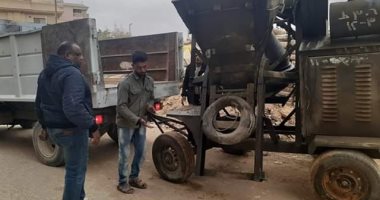 صور.. إيقاف مخالفات بناء فى هضبة الأهرام ومصادرة خلاطة ومعدات بناء