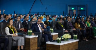 الرئيس السيسي بمنتدى شباب العالم: دول تستخدم الإرهاب لتدمير اقتصاد مصر