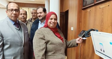 رئيس جامعة بنى سويف: تطبيق نظام البصمة الرقمية بمجلس الدراسات العليا