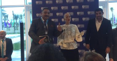 كريم عبد السلام يكتب: أخطر 10 أسئلة في مواجهة مع الروبوت صوفيا على هامش منتدى شباب العالم.. كم ساعة تنامين في اليوم.. أنت أذكى أم مارك زوكربرج.. وهل لديك حساب على تويتر.. ما تيجى أعزمك على العشا؟