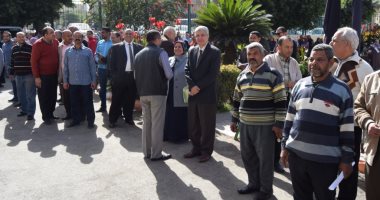 جامعة سوهاج تنفذ خطة الإخلاء التدريبية فى حالات الطوارئ بمبنى الإدارة المركزية.. صور 