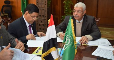 نائب رئيس جامعة المنوفية للدراسات العليا يرأس اجتماع لجنة وحدة حساب البحوث العلمية