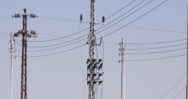 جهاز تعمير سيناء يغطى قرى وتجمعات شمال سيناء بخدمات التيار الكهربائى.. صور