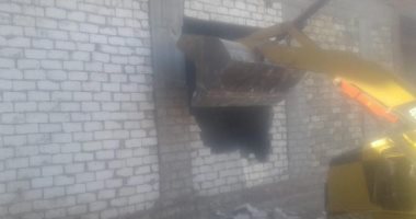 أمن سوهاج ينفذ إزالة التعديات على مساحة 10087 متر ضمن الموجه الـ 14