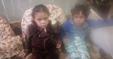 صور.. طفل يعانى من تآكل فى الجلد يناشد محافظ سوهاج بعلاجه على نفقة الدولة