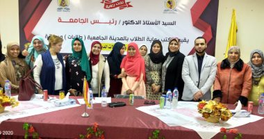 "صور.. أمانى الأولى بمسابقة "الإنشاد" وفاطمة فى  "الغناء" بجامعة المنيا