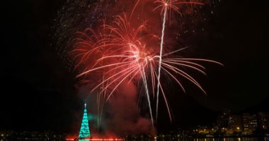 احتفالات 2020.. الأربعاء عطلة رسمية فى الإمارات و4 أيام إجازة بالكويت
