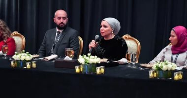 انتصار السيسي: تبادلت مع أبنائى الشباب الأفكار فى حديث ودى حول مبادرة "مودة"