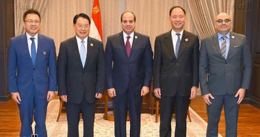 السيسى يلتقى المدير العام للوكالة الدولية للطاقة الذرية.. الرئيس يؤكد: القدرة النووية الحقيقية لأى دولة هى الاستقرار والأمن والتنمية .. رفاييل جروسى يشيد بالدور المصري الفاعل على الساحتين الإقليمية والدولية