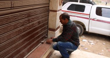 غلق 7 محال تجارية بينها محل شهير ببنها لإدارتها بدون ترخيص