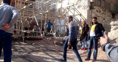 صور.. إيقاف 4 حالات بناء مخالف وتنفيذ قرارى إزالة بأحياء الإسكندرية