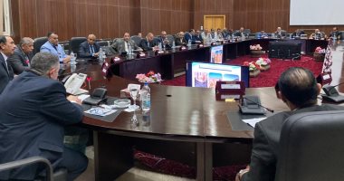 محافظ البحر الأحمر: تغليظ عقوبة مخالفة بروز الكافيه من 5 آلاف جنيه لـ15ألفا