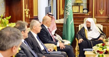  رئيس مجلس الشورى السعودى يستقبل وزير الخارجية اليونانى 