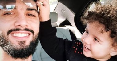 قصة صور.. مشاهير الكرة ولحظات خاصة مع "ولى العهد"