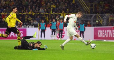قمة ألمانية نارية بين دورتموند ولايبزيج تنتهي بالتعادل 3-3.. فيديو
