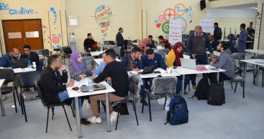 صور .. 450 فكرة مشروع بمسابقة "أبدا حلمك" لدعم رواد الأعمال بجامعة سوهاج