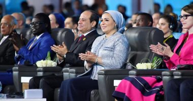 انتصار السيسى تشيد بوعى شباب المنتدى.. وتؤكد: أتطلع للنسخة القادمة