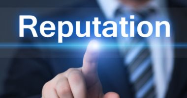 اغسل سمعتك على جوجل.. كيف تعمل شركات إدارة السمعة ومن هم عملاؤها ؟