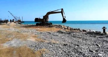 شاهد.. أعمال التطوير بميناء صيد الشلاتين جنوب البحر الأحمر