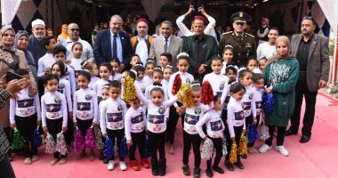 صور.. حضور محافظ مطروح لمعرض ختام الأنشطة الطلابية للفصل الدراسى الأول