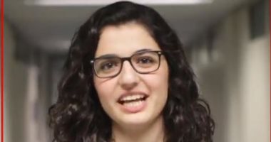 موظفو وكالة الطاقة الذرية يرددون عبارة باللغة العربية احتفالا بيومها العالمى.. فيديو