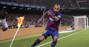 فيدال يقدم شكوى ضد برشلونة بسبب المستحقات