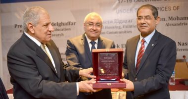 إبراهيم محلب يشارك فى مؤتمر الهندسة الإنشائية بجامعة الإسكندرية