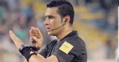 الإسماعيلي ضد الأهلي.. التزام اللاعبين ويقظة المساعدين سهلت مهمة حكم المباراة 