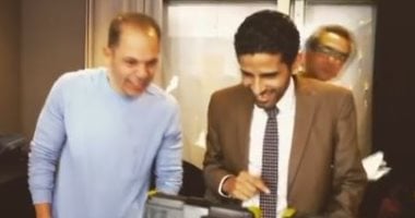 وصلة ضحك 10 دقائق بسبب مشهد للزعيم عادل إمام فى مسلسل فلانتينو.. اعرف القصة