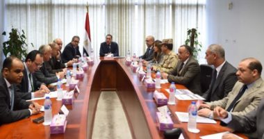 رئيس الوزراء يتابع أعمال تنفيذ المتحف المصرى الكبير فى زيارة الثامنة صباحا.. مدبولى يطالب بسرعة تطوير المنطقة المحيطة ويكلف بوضع برنامج زمنى للأعمال المتبقية.. ويؤكد:"سأتابعه بنفسى أسبوعيا"