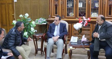 محافظ شمال سيناء يستقبل وفد القوافل التعليمية لرفع المعاناة عن طلاب المدارس
