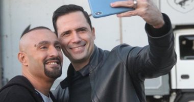 "العنكبوت" يجمع أحمد السقا وظافر العابدين فى سيلفى جديد