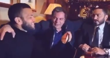 فيديو.. دانى ألفيس نجم البرازيل يغنى بالمصرى "حلو المكان" لتامر حسنى