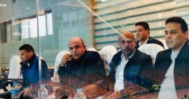 البدري وجهاز المنتخب في مباراة الزمالك وسموحة