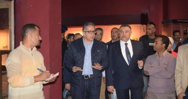 صور.. وزير الآثار يتفقد متحف الغردقة ويعطى مهلة أسبوع لإنهاء الإنشاءات
