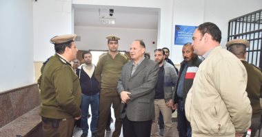 فيديو وصور .. محافظ أسيوط يزور قسم شرطة أسيوط الجديدة ويتفقد الخدمات الأمنية