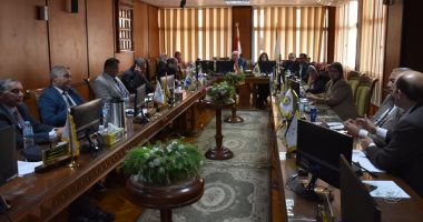 مجلس عمداء جامعة السادات الدورى الشهرى يبحث التحول الرقمى