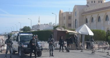 الحماية المدنية تمشط الكنائس خلال احتفالات الكريسماس.. نشر الكلاب البوليسية وخبراء المفرقعات وسيارات الإطفاء بمحيط 2500 كنيسة للكشف عن أية أجسام غريبة.. وغرف عمليات لمتابعة الحالة الأمنية لحين انتهاء الاحتفالات