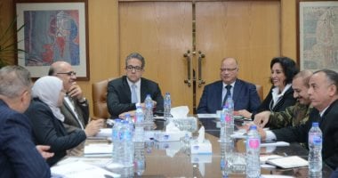 وزير السياحة والآثار يتابع اللمسات النهائية لنقل "المومياوات الملكية" 