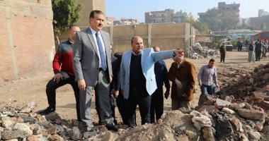 فيديو وصور.. محافظ المنوفية يتابع أعمال نقل تجمعات القمامة بأرض عرفة ورفع 1000 طن