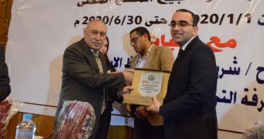صور.. نائب محافظ الإسماعيلية وإبراهيم العربى يشهدان مبادرة شراء المنتج المحلى